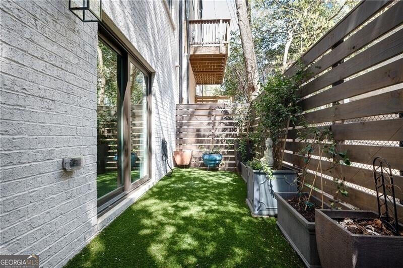 1821 Huntington Hills Lane Atlanta - 34