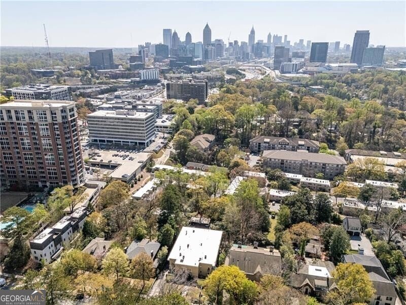 1821 Huntington Hills Lane Atlanta - 38