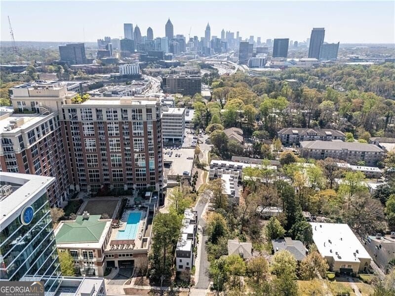 1821 Huntington Hills Lane Atlanta - 39