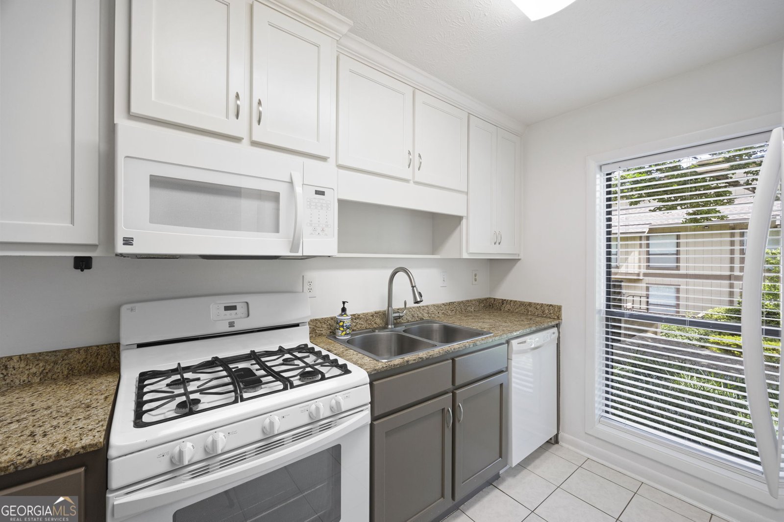 807 Woodcliff Drive Sandy Springs - 15