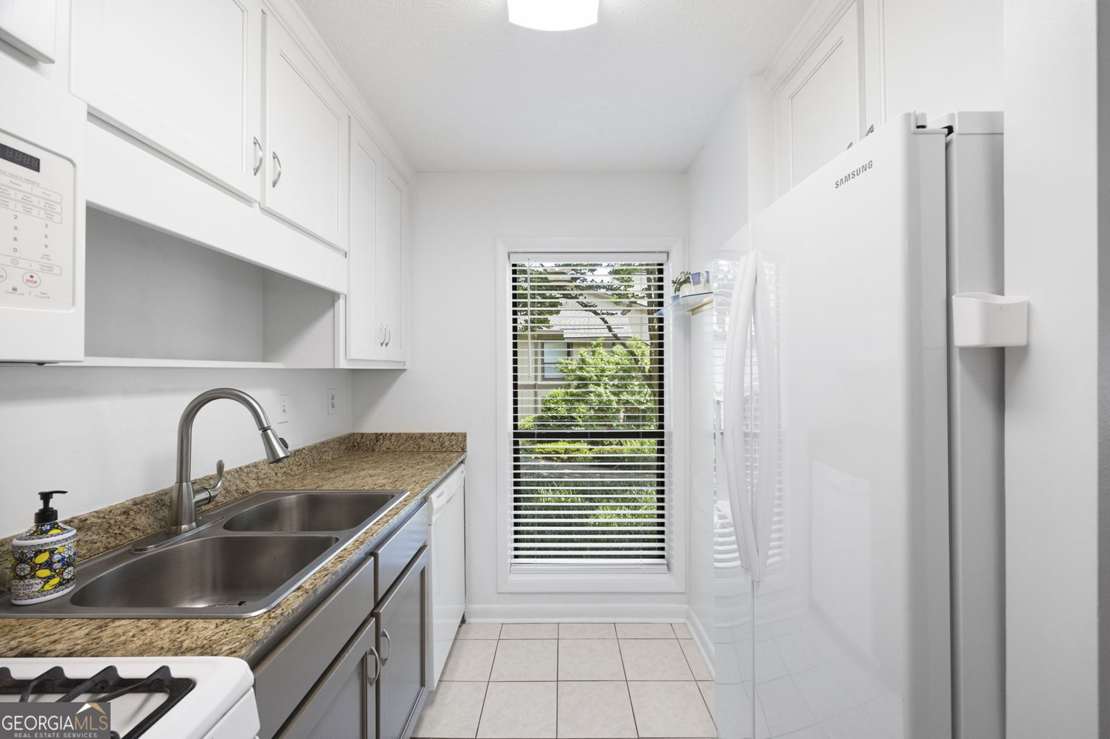 807 Woodcliff Drive Sandy Springs - 16