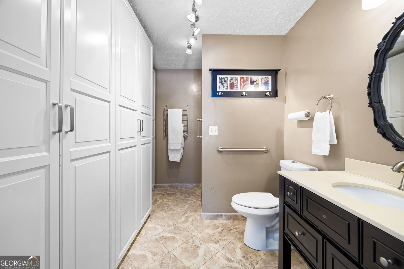 807 Woodcliff Drive Sandy Springs - 19