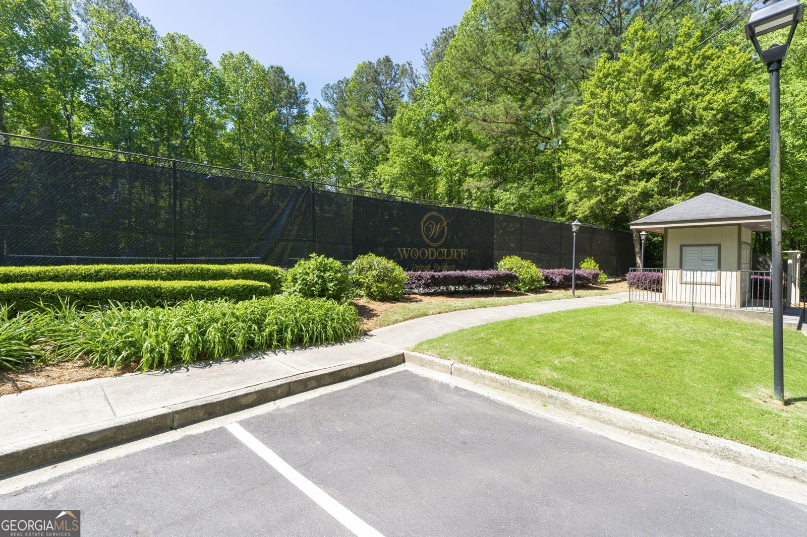 807 Woodcliff Drive Sandy Springs - 27