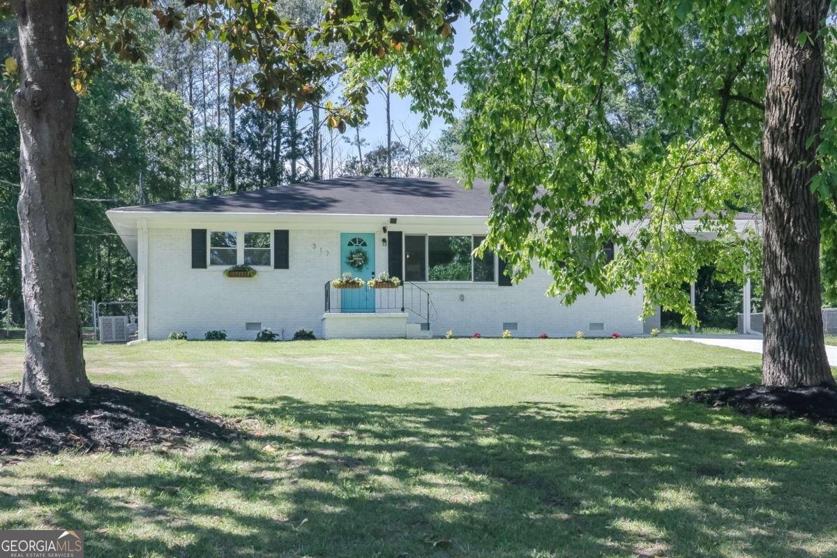 317 COMMUNITY Drive Mableton - 1