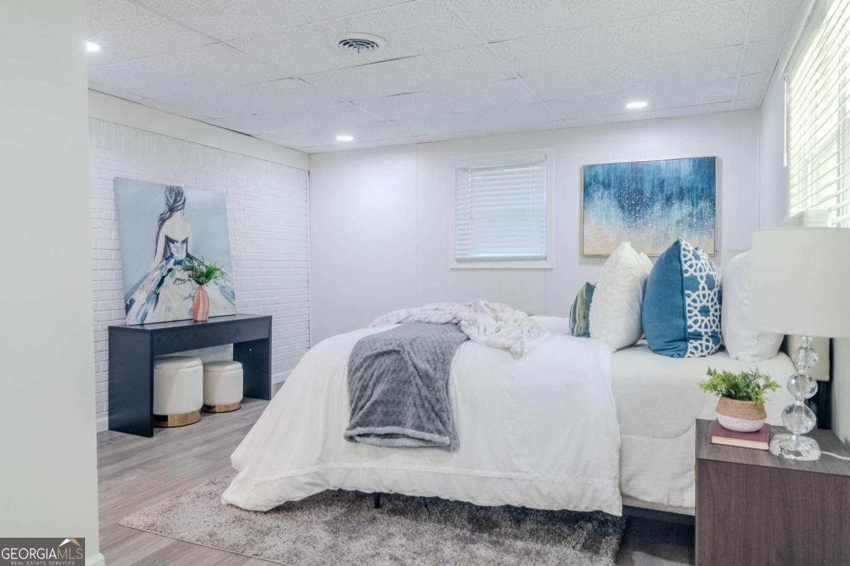 317 COMMUNITY Drive Mableton - 23