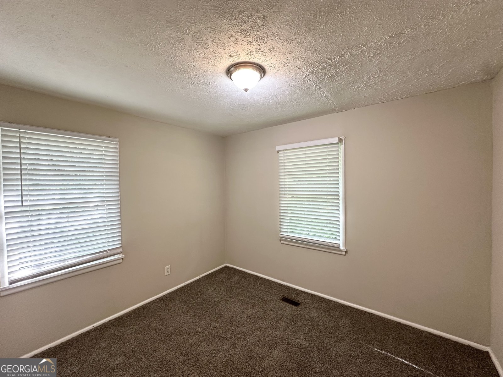 250 Glenrose Circle Atlanta - 8