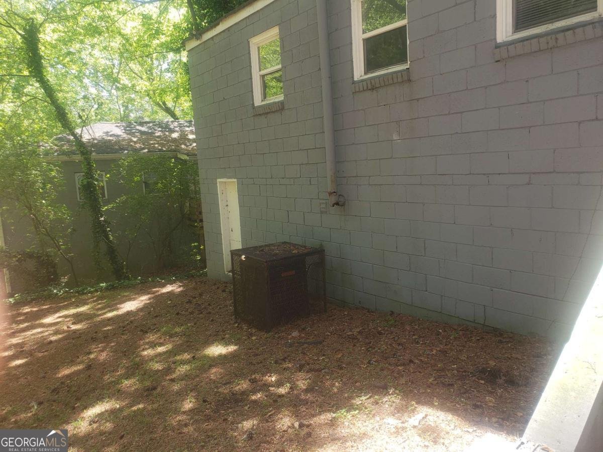 2835 Burton Road Atlanta - 9