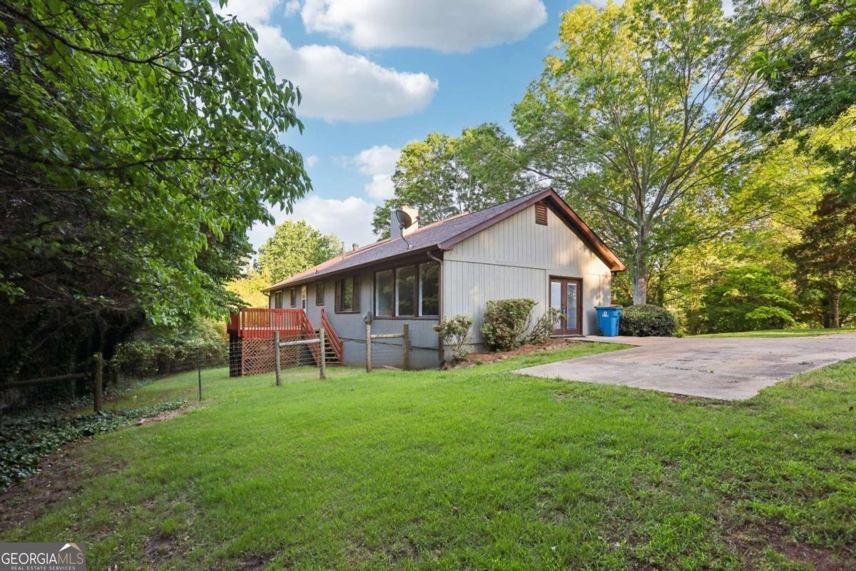 4071 Warren Road Flowery Branch - 46