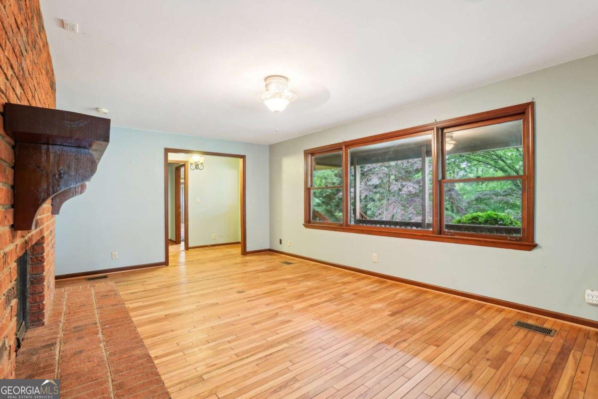 4071 Warren Road Flowery Branch - 5
