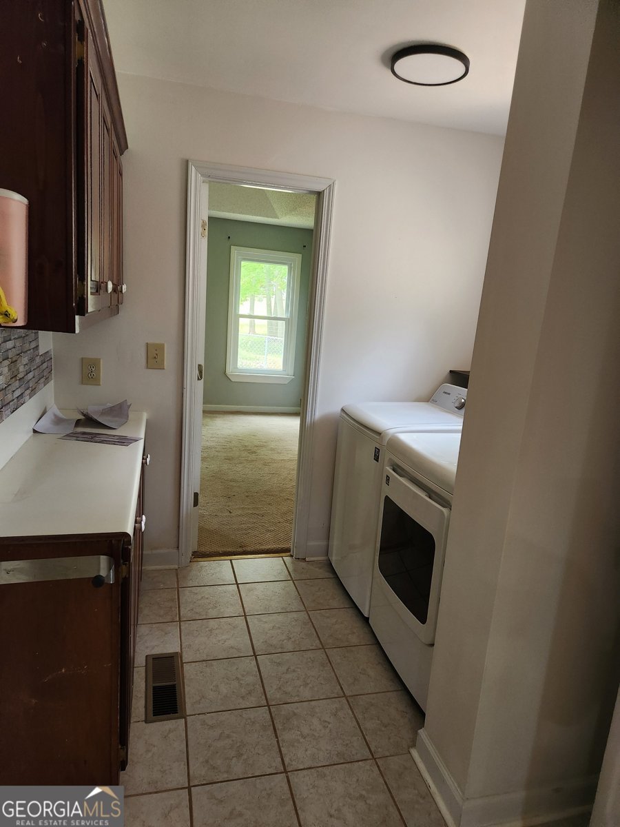 350 Lakeview Drive Brooks - 10