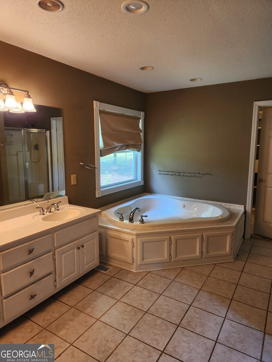 350 Lakeview Drive Brooks - 18