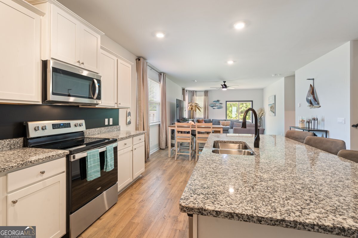 165 Coby Lane Richmond Hill - 8