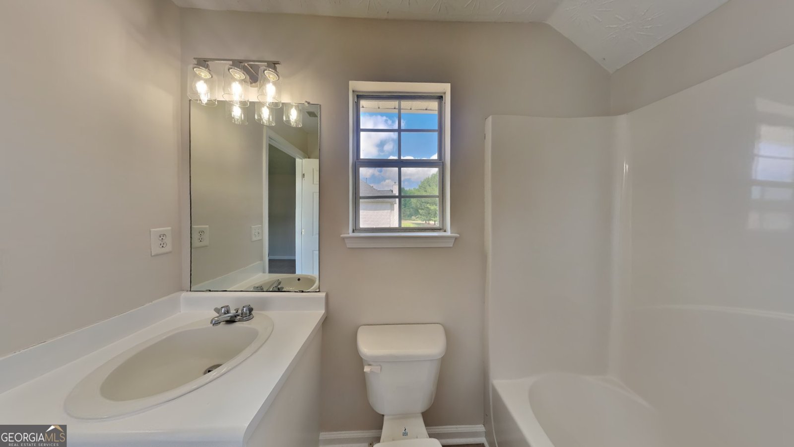 5052 HICKORY Circle Ellenwood - 13