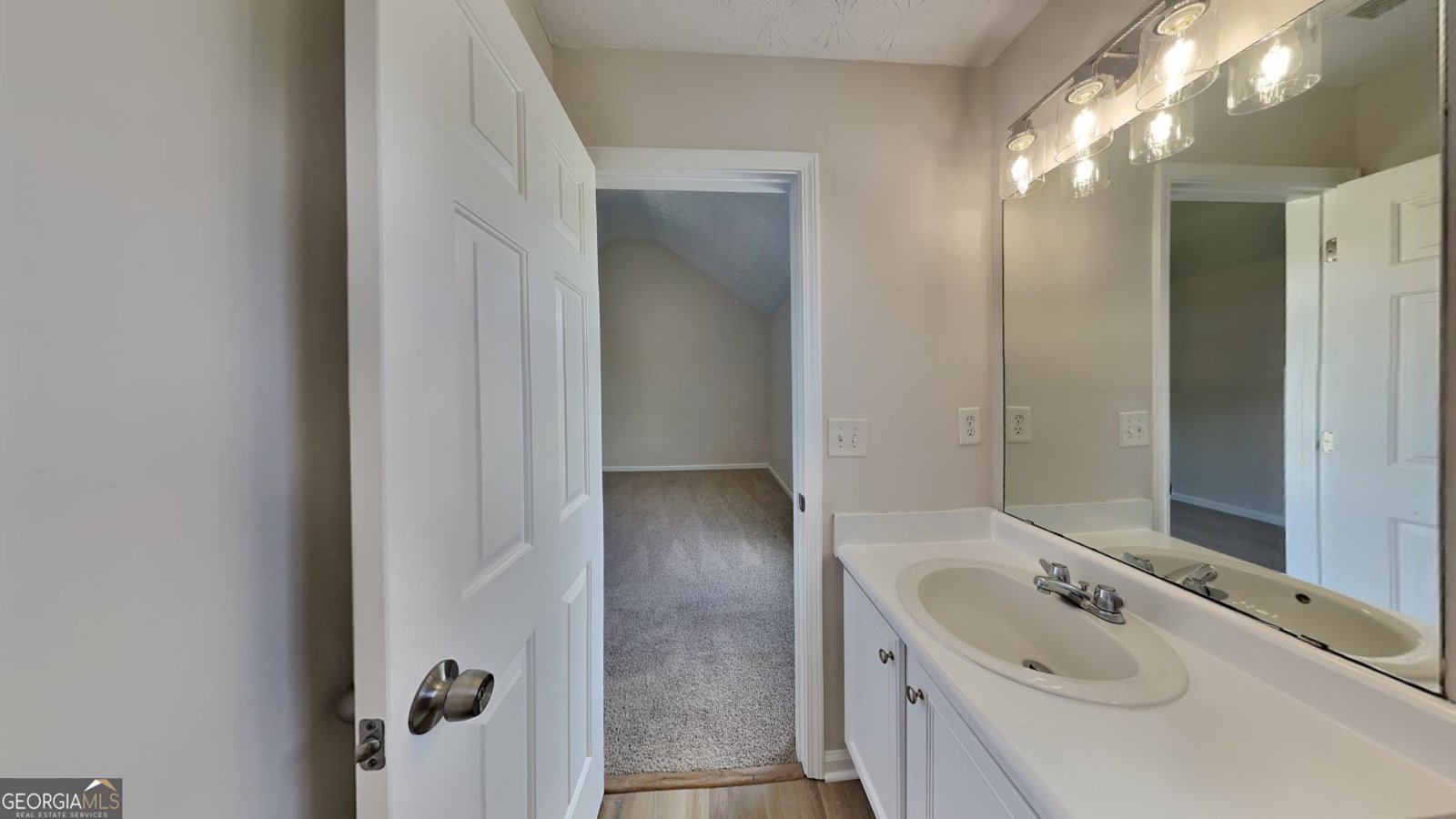 5052 HICKORY Circle Ellenwood - 14