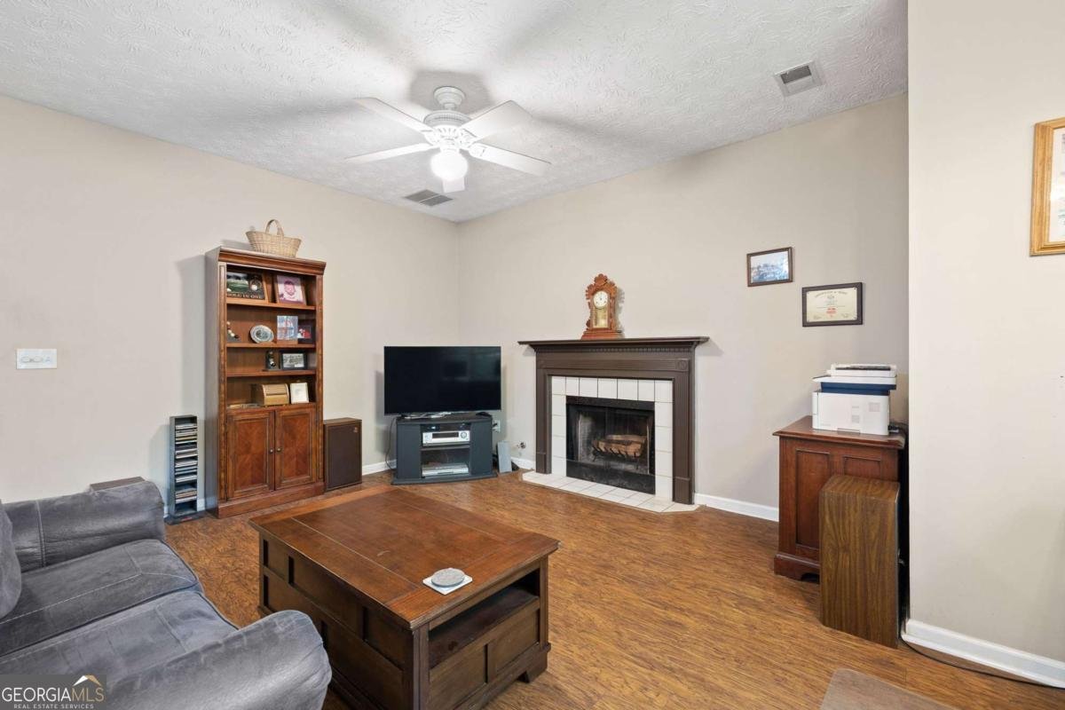 1065 Dalby Way Austell - 12