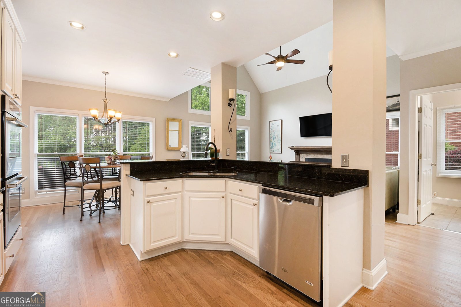 1640 SETTINDOWN Drive Roswell - 12