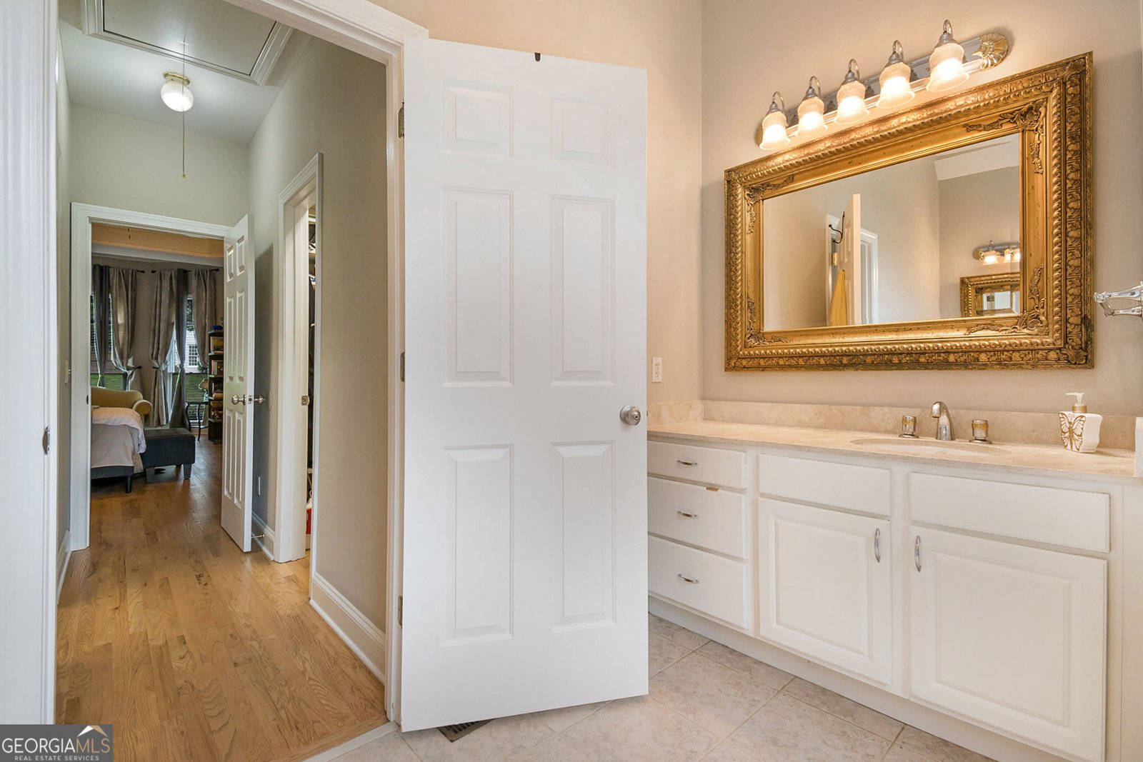 1640 SETTINDOWN Drive Roswell - 23