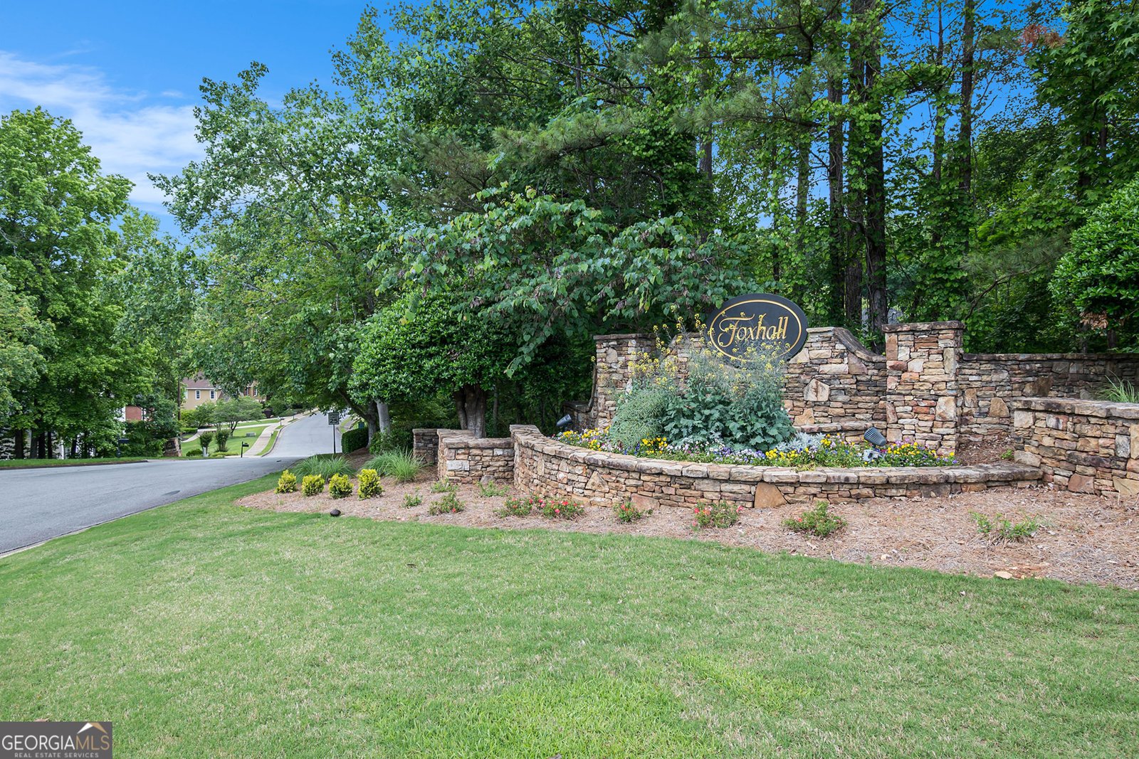 1640 SETTINDOWN Drive Roswell - 44