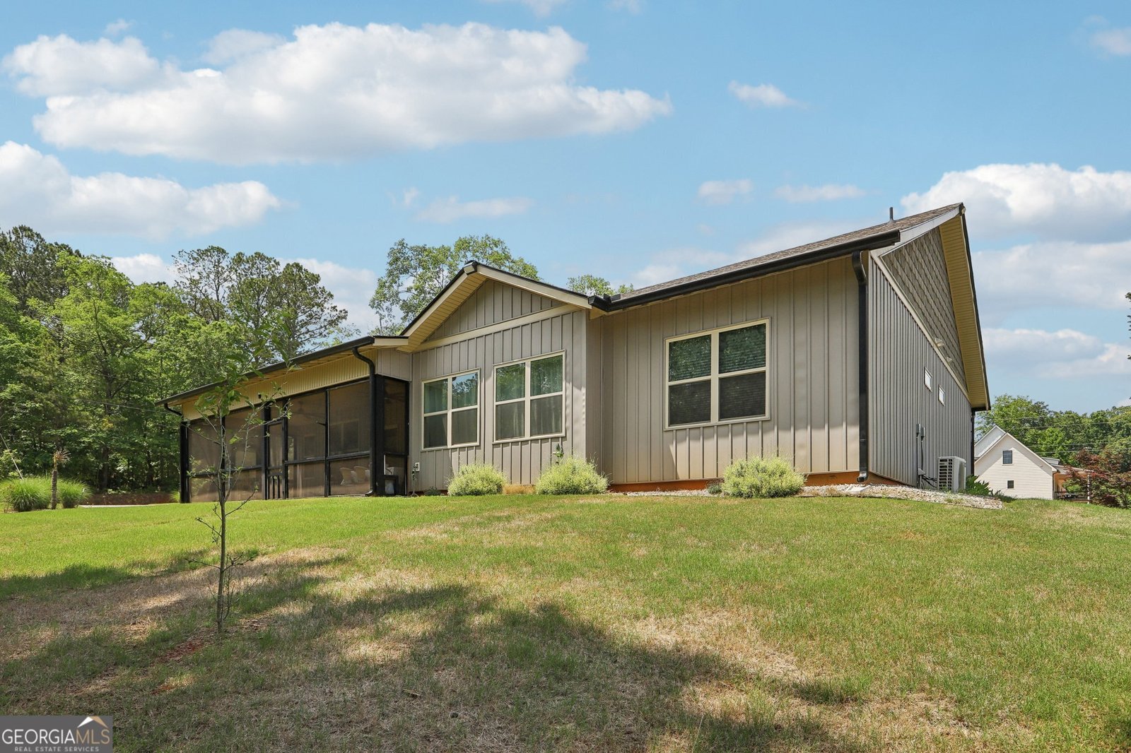 411 Johnson Road Locust Grove - 38