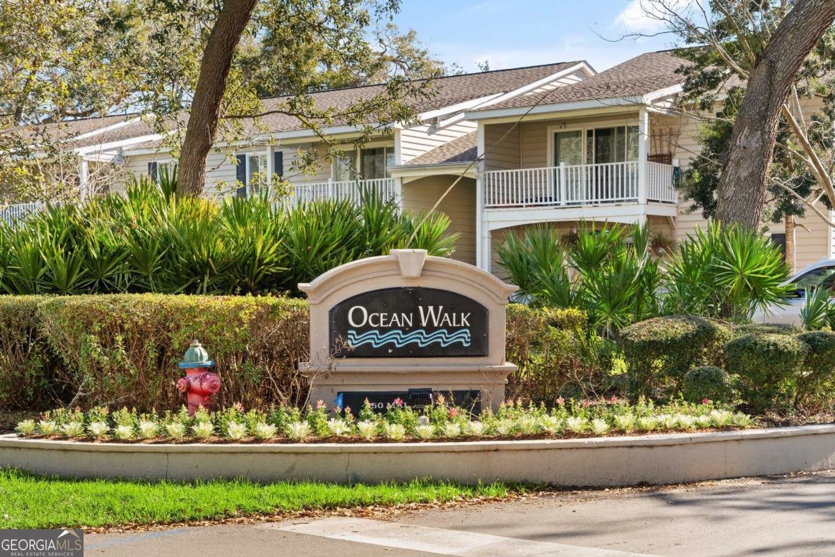 850 Mallery Street St. Simons - 23