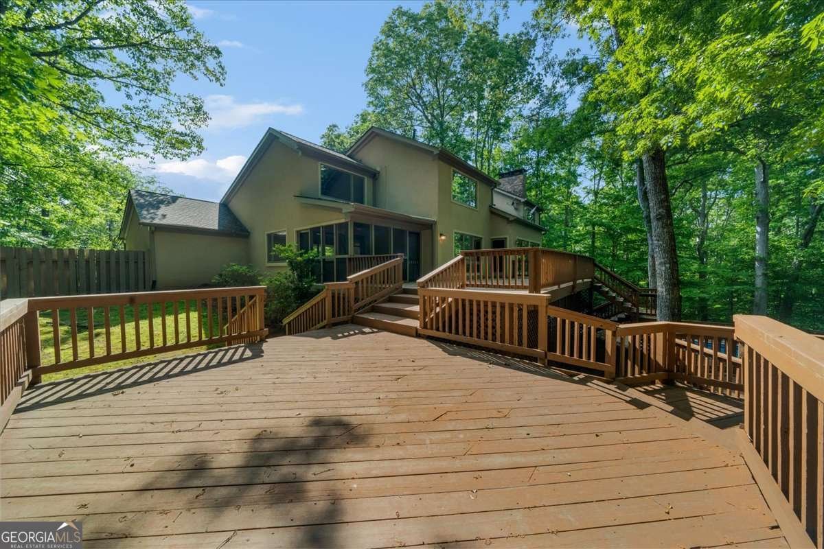1665 Chevron Way Sandy Springs - 94