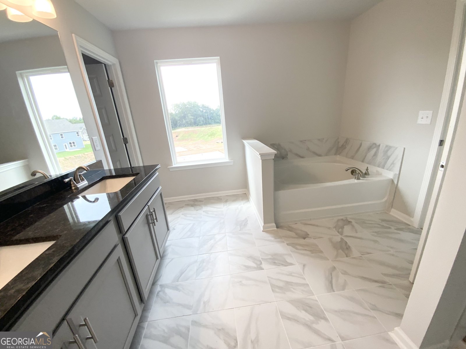 103 Sherwood Dr. Lot 16 Commerce - 42