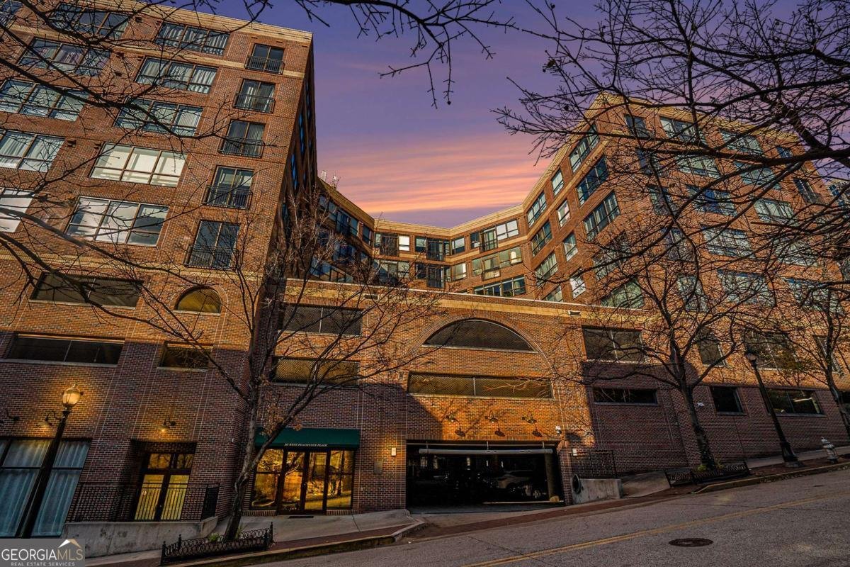 115 Peachtree Place Atlanta - 1