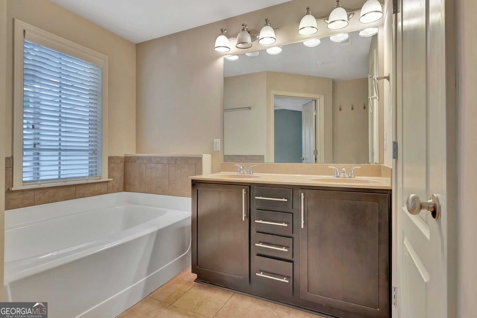 2243 Knoxhill View Smyrna - 33