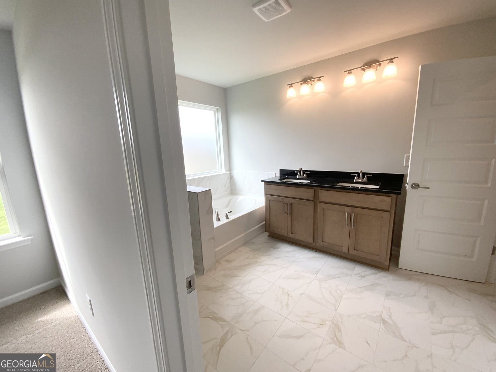 125 Sherwood Dr. Lot 15 Commerce - 24