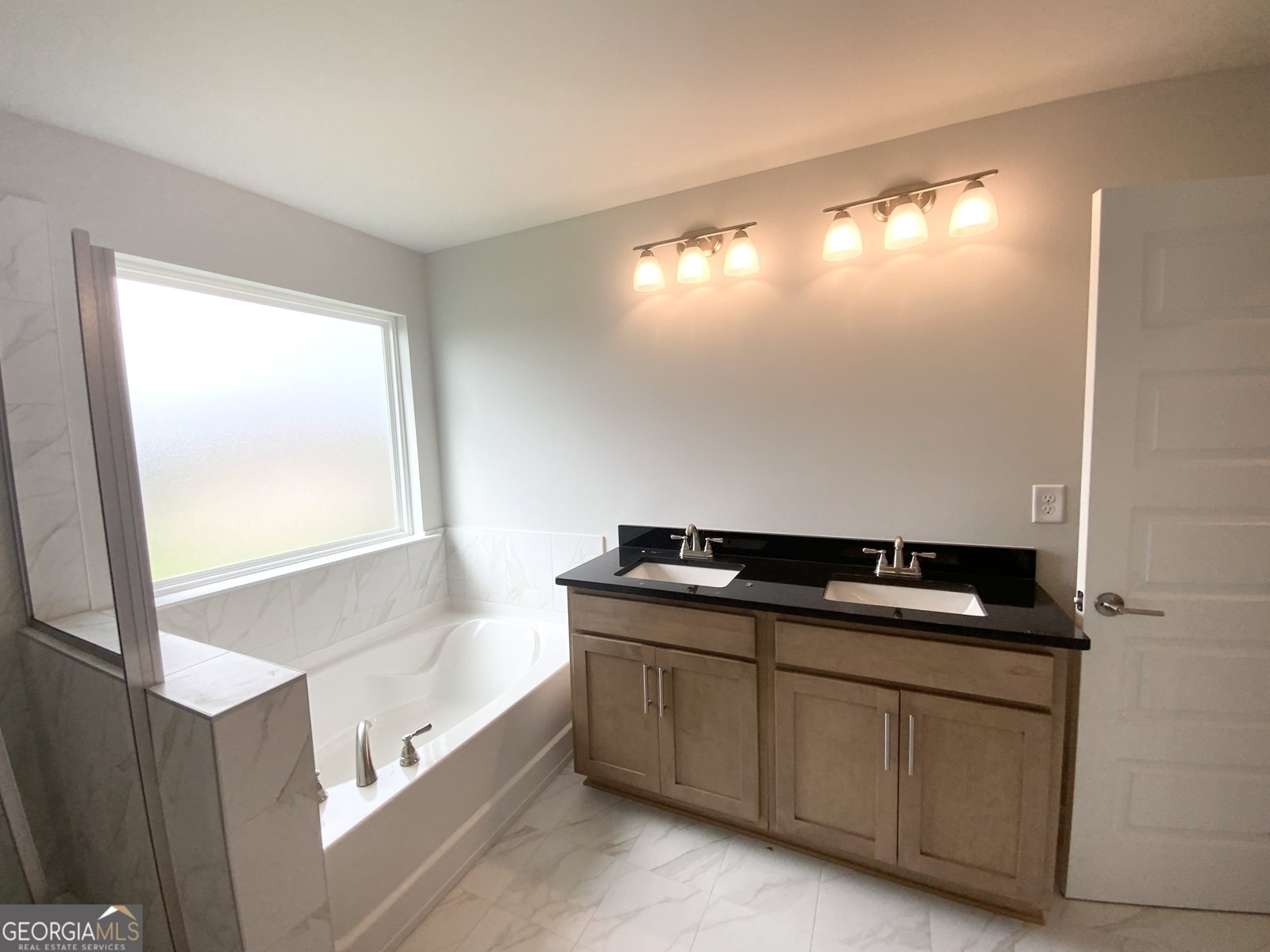 125 Sherwood Dr. Lot 15 Commerce - 25