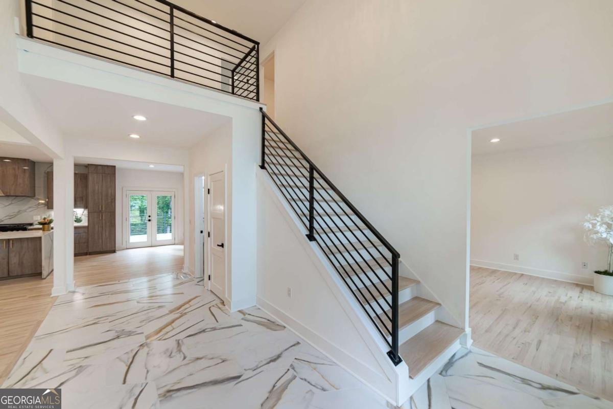 4 Bentley Trace Manor Atlanta - 11