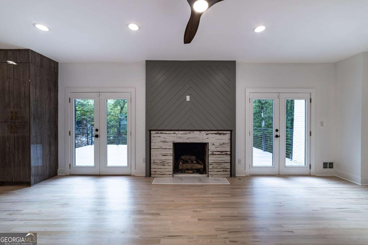 4 Bentley Trace Manor Atlanta - 29