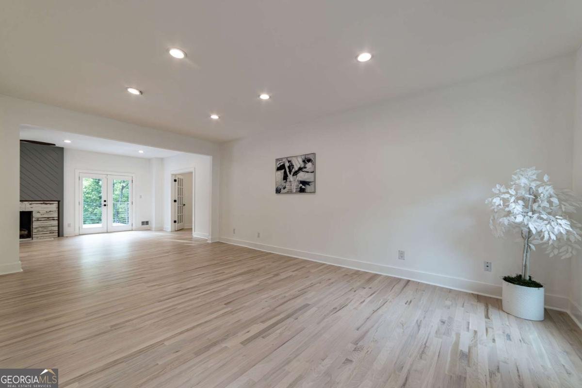 4 Bentley Trace Manor Atlanta - 44