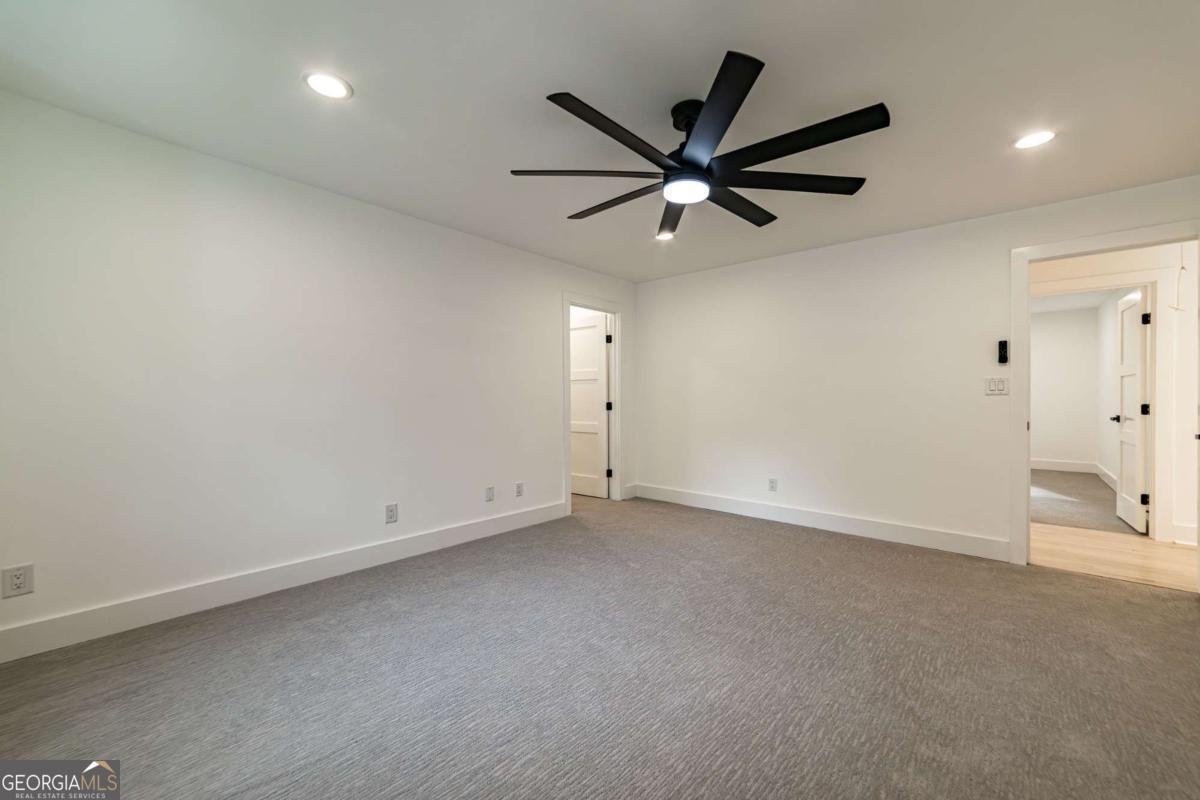 4 Bentley Trace Manor Atlanta - 77