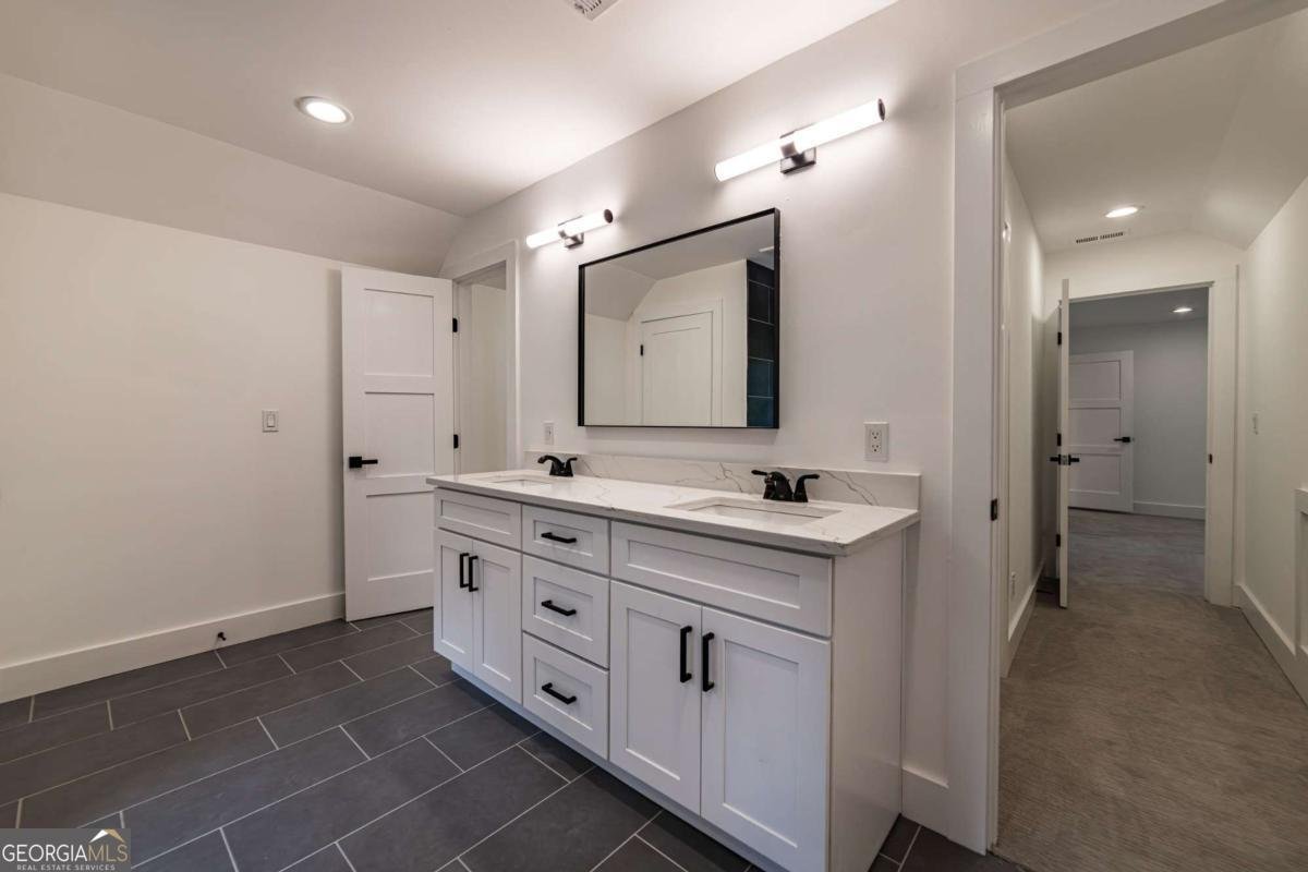 4 Bentley Trace Manor Atlanta - 85