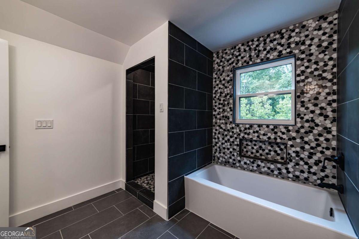 4 Bentley Trace Manor Atlanta - 86