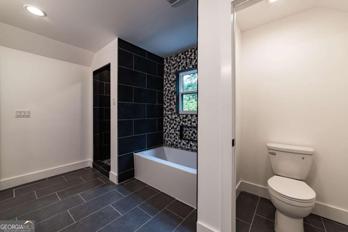 4 Bentley Trace Manor Atlanta - 88