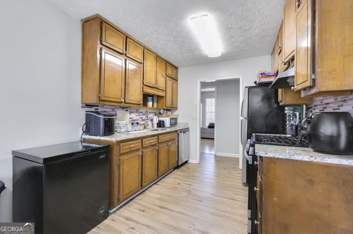 6057 Dorchester Drive Rex - 11