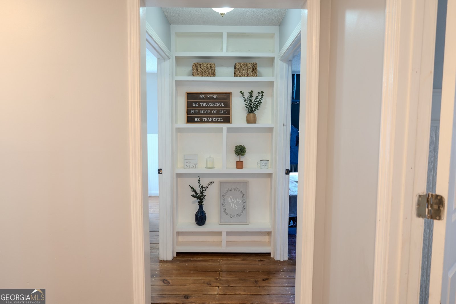 762 THOMPSON Lane Loganville - 29