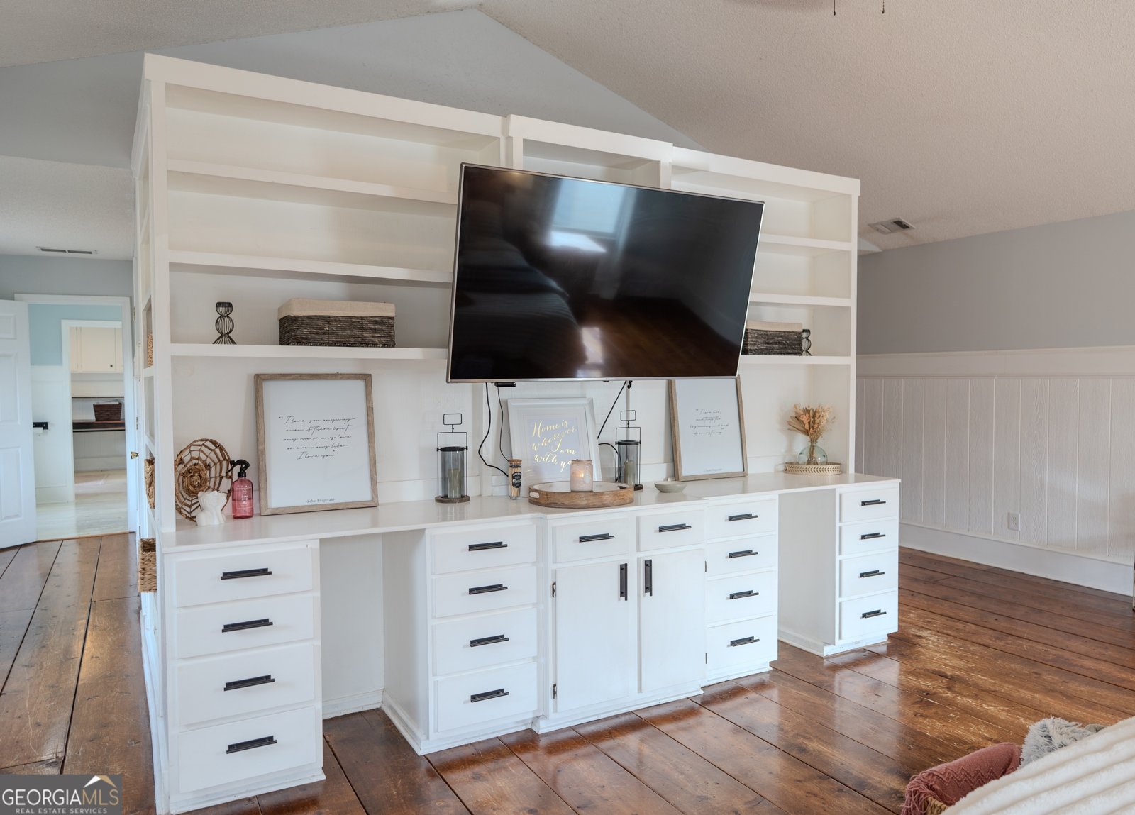 762 THOMPSON Lane Loganville - 31