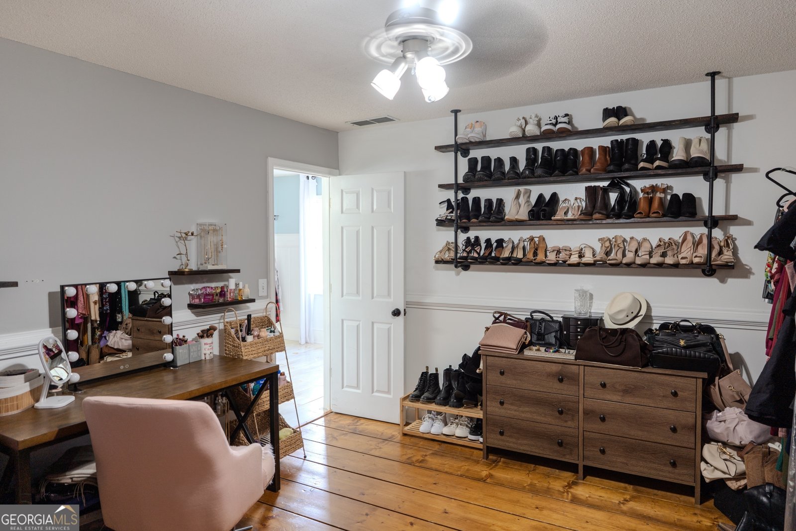 762 THOMPSON Lane Loganville - 38