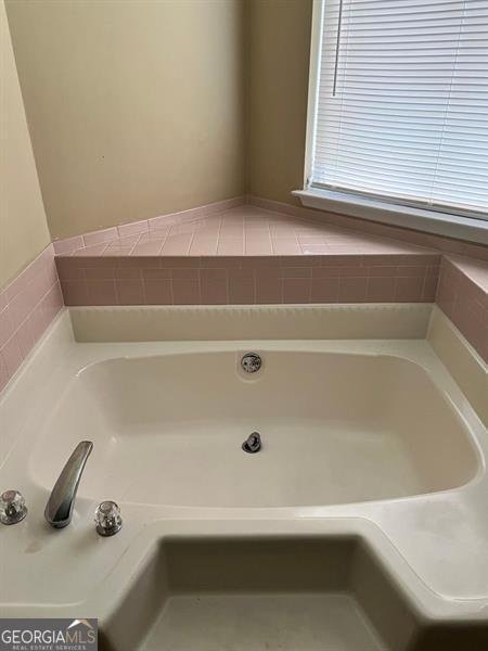 432 MANOR ESTATES Drive Stockbridge - 11