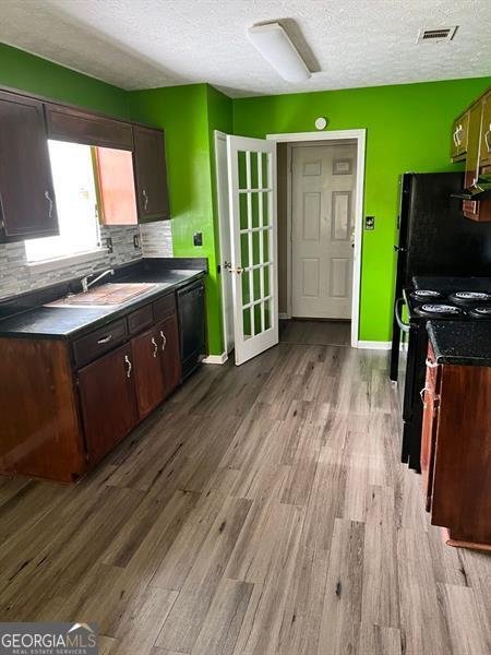 432 MANOR ESTATES Drive Stockbridge - 4