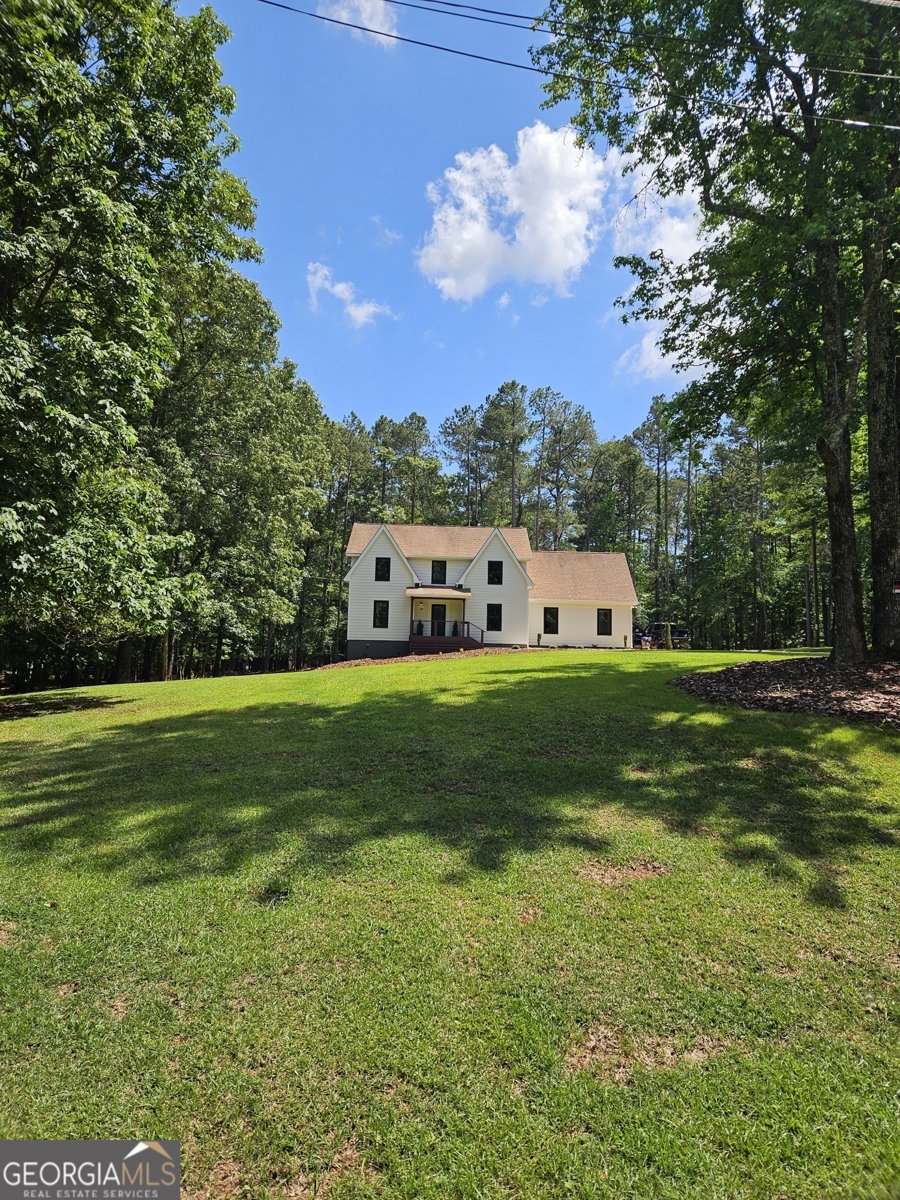 175 Forest Lake Drive Fayetteville - 1