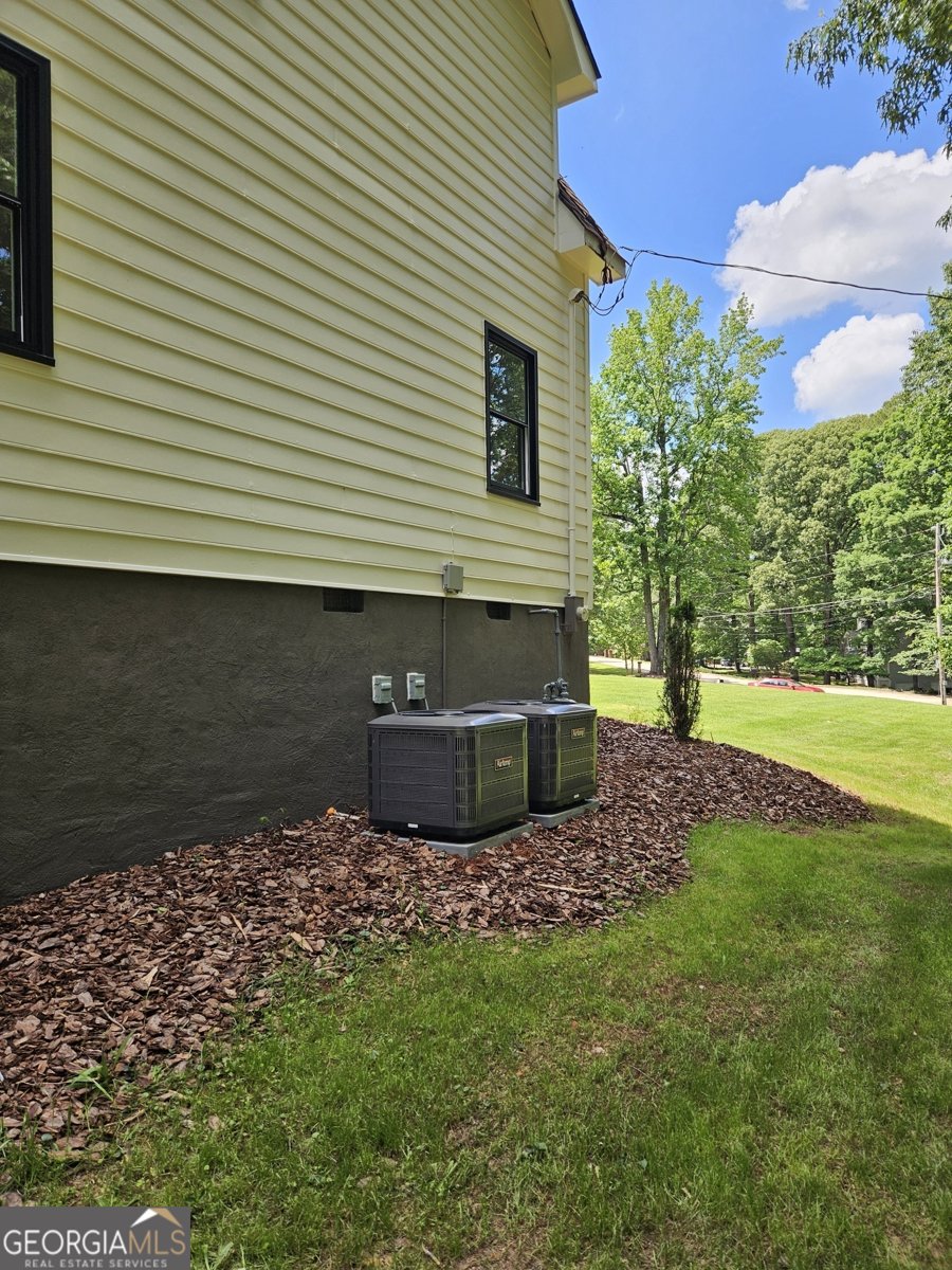 175 Forest Lake Drive Fayetteville - 13