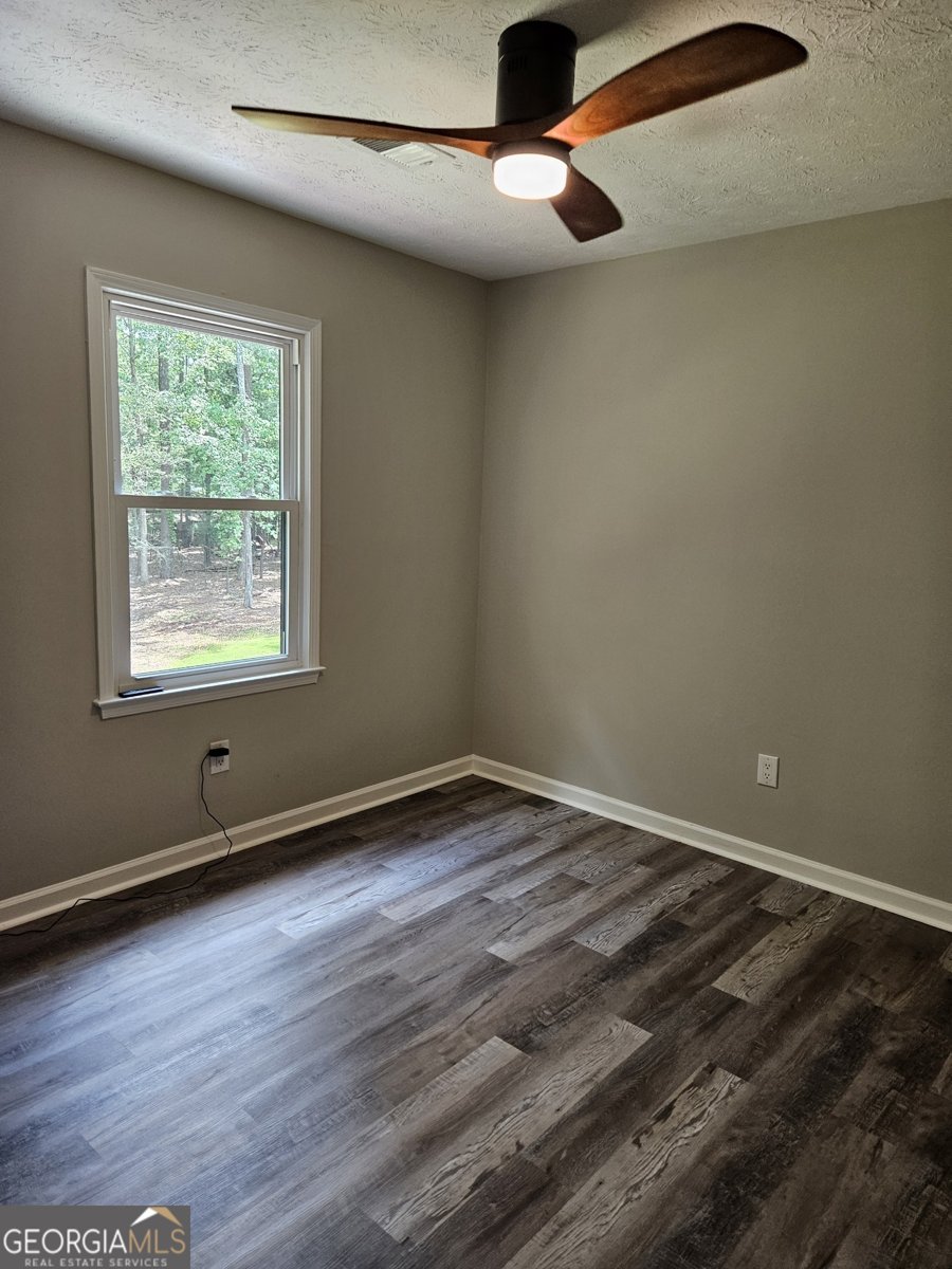 175 Forest Lake Drive Fayetteville - 56