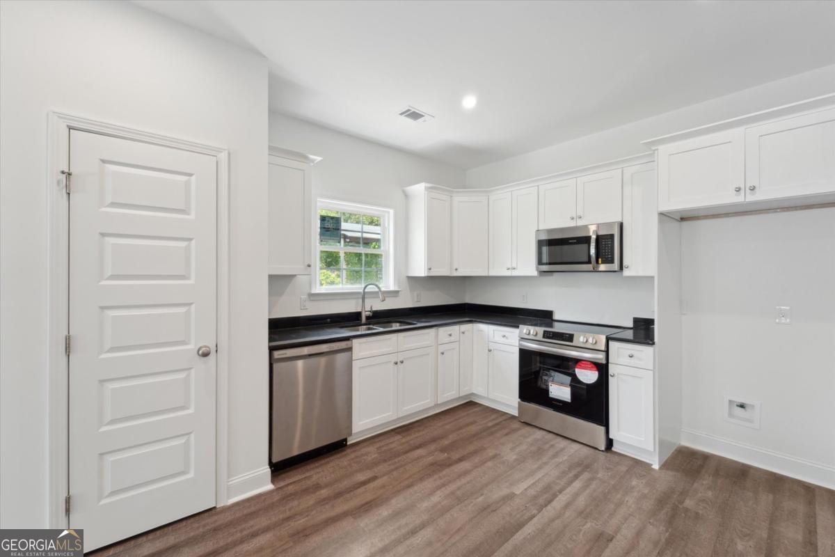 3505 Johnston Street Brunswick - 4
