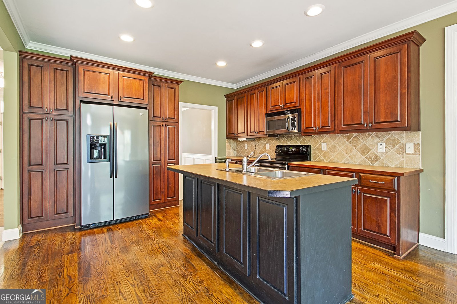 203 Evergreen Barnesville - 10