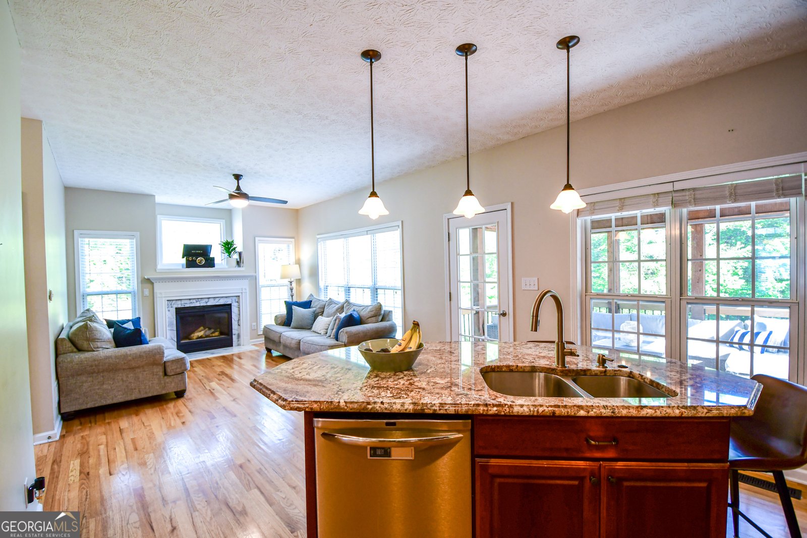 155 Cottage Circle Fayetteville - 1