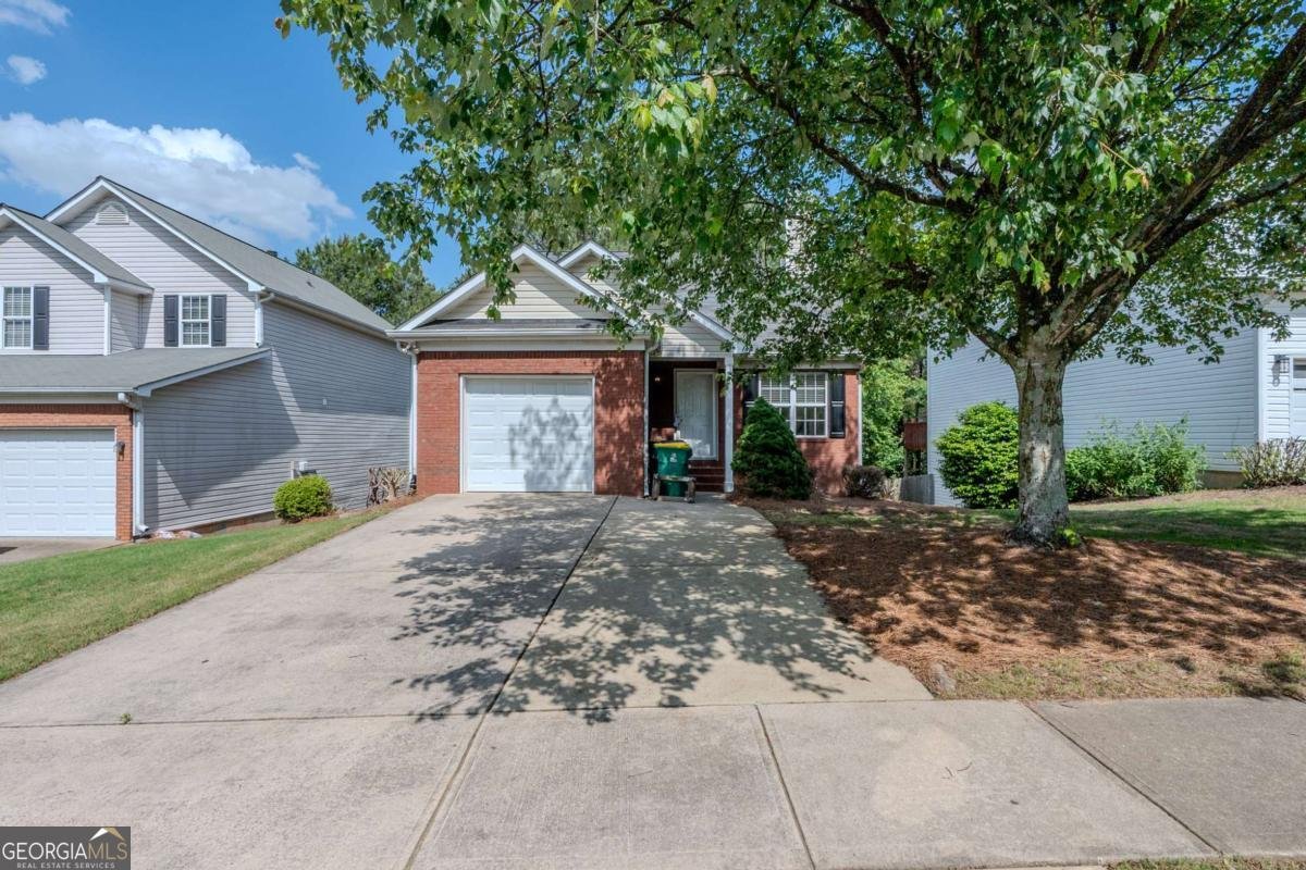 152 Stoneforest Drive Woodstock - 2